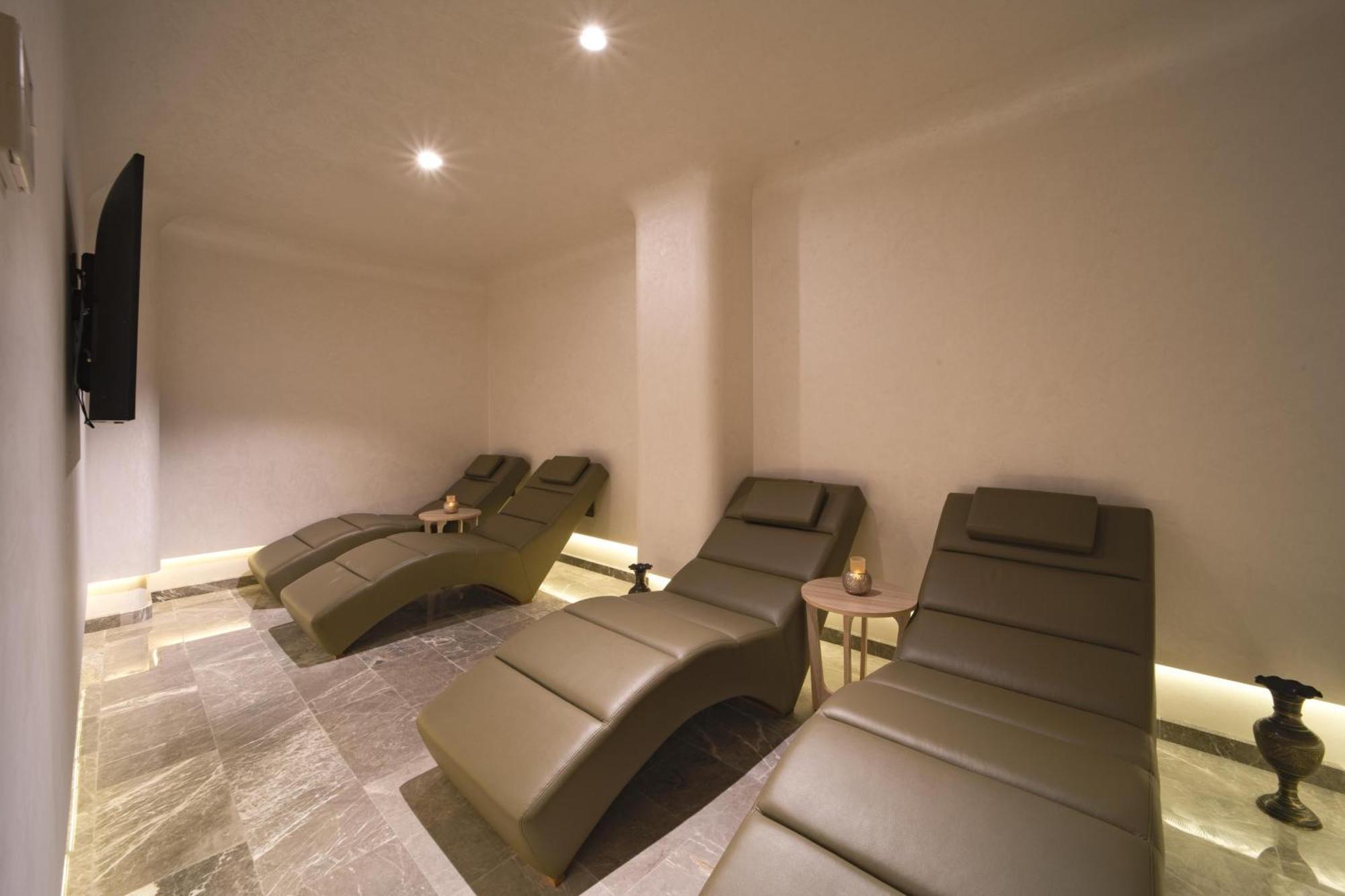 Bentley Hotel Bosphorus - Special Class Истанбул Екстериор снимка The relaxation room