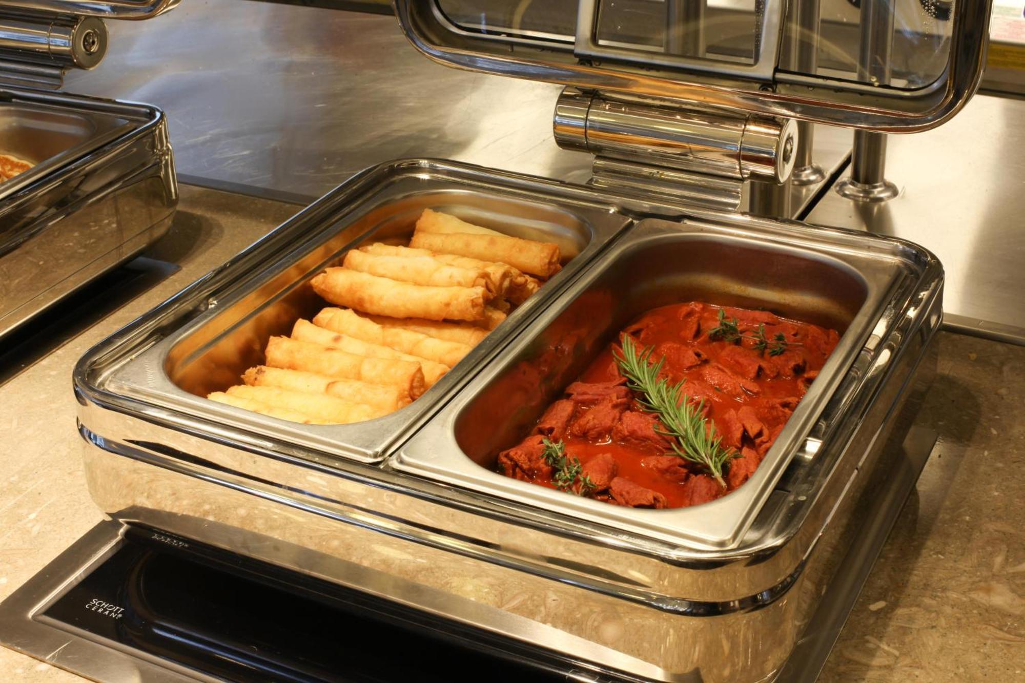 Bentley Hotel Bosphorus - Special Class Истанбул Екстериор снимка A chafing dish